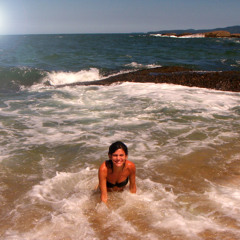 Romina Albisser - Con el Sol en la Piel 2012