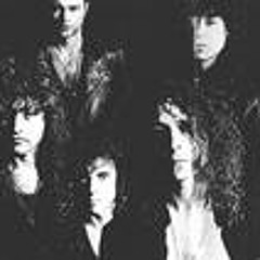 "I Don't Believe in Love" - Queensrÿche (Live)