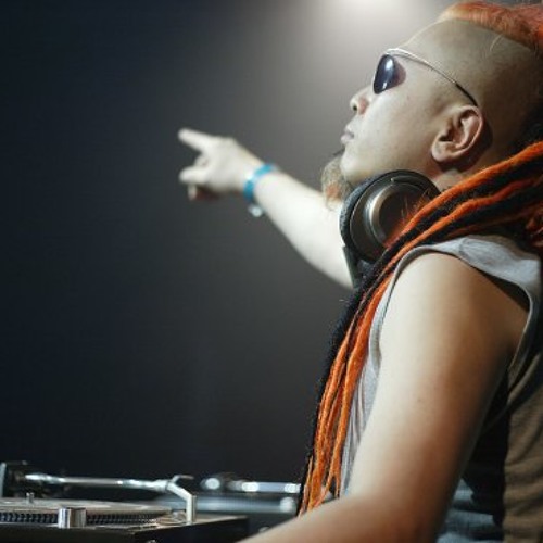Yoji Biomehanika - Never End (Dj-qerencia Bootleg)