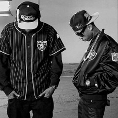 Tyga - Snapbacks Back (feat. Chris Brown)