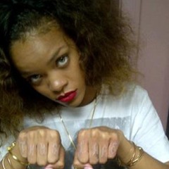 Rihanna - We Found Love (Grammys 2012 Performance) HQ