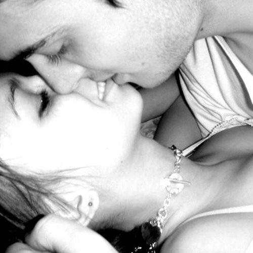 Приласкал девочку. Приласкал девочку. Scalp massage. Страстные прикосновения. Страстные объятия.