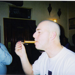 Rolling in the deep (A VERY rough mix, with piano.) Martin Stewart sings Adele.