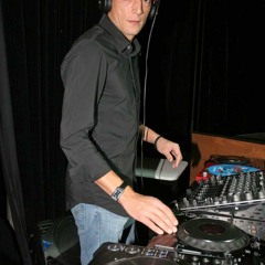 Dj Adam Minimal Dance 90's