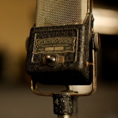 [2012] Carly Valentine: Smile