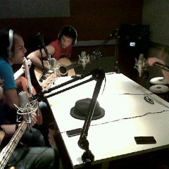 Sólo esta noche (Acústico @ Radio UdeM 90.5)