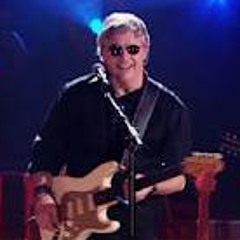 "Rockin' Me" -  Steve Miller Band and Kenny Chesney (Live)