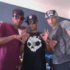 Thiz Muzic! by: FlexXx D.MaC n Rich YUNG Fame