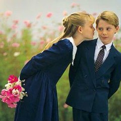 အလြမ္းေျပ အနမ္း