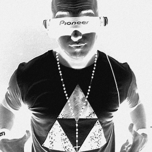 Link Perceau - It's My Identity (Mix 2012)