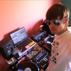 Dj Saimon Alexander-God is a dj (Faithless)