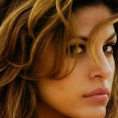 Mosca - Eva Mendes