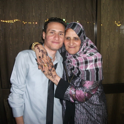 بدعواتك .. بحبك يا امي