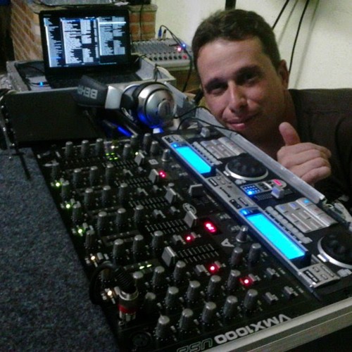 Set Eletro Sertanejo vs Funk by Dj Diogo