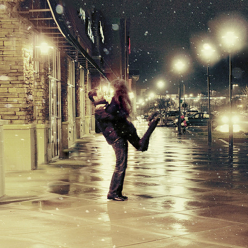 Toploader - Dancing In The Moonlight Remix