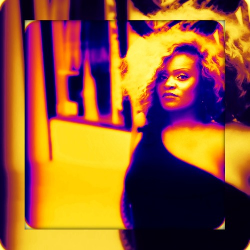 Snoop Dogg's 32 I KNOW IT Feat. Iesha Spinks