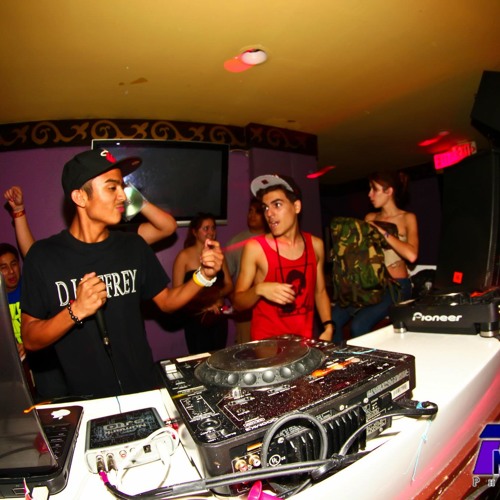 You Blocked Me On FaceBook(Dj Jeffrey)