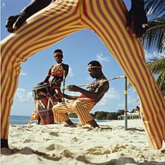 Limbodance in paradise ... with you and you and doubleyou