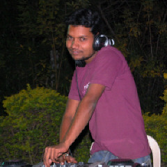 Do Ghoot Mujhe Bhi Pila De Sharabi DJ Pavan