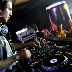 Cumhur H - At Kendini Diskolara ( DJ Altug Celik 2012 MiX )