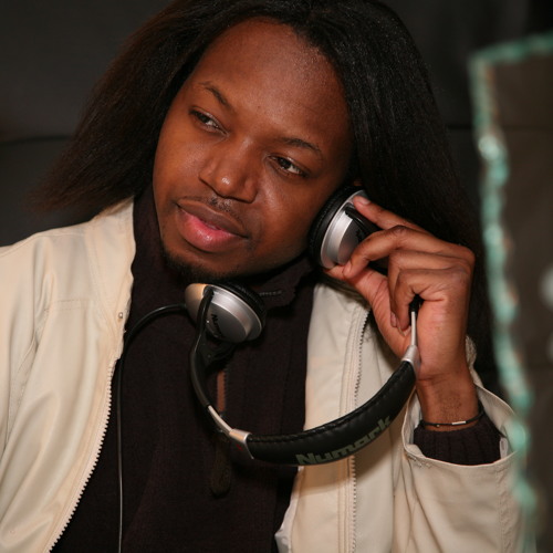 Thank you MIXTAPE PAR DJ PLATINUM D ( 1er MAI 2011 ) ==> 99%