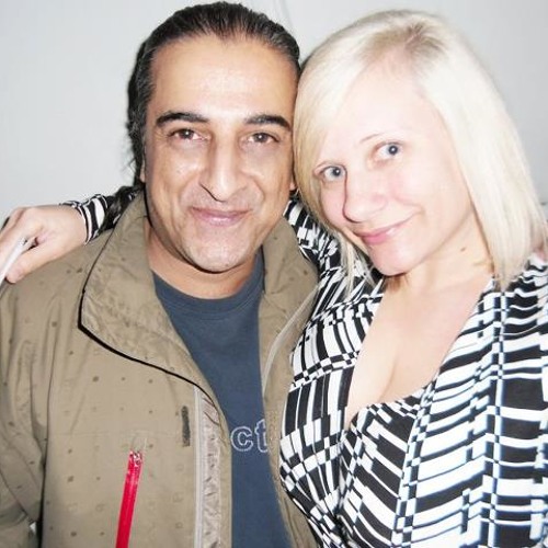 THE FLASHBACK PROJECT - LIFT ME UP (DOWNBEAT FREE GIVEAWAY 2012)