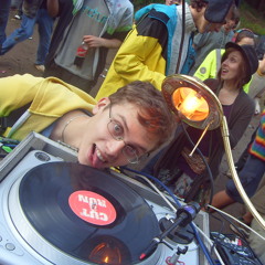 140bpm mashup // 320 download