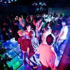 THE CLUB WAVES - DRUG HOUSE MIX APRIL 2012 Vol 1 - Special Easter tracklist: www.dykelaway.tk