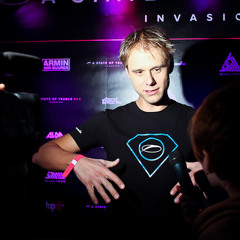 ASOT 550 armin BV - Andy Moor feat. Sue McLaren – Fight The Fire