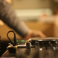 DJ Jin'isonfire - April Commercial Mix (Feat. DJ Sanchez)