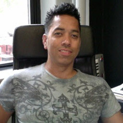 Vicious Vic - Crowd Pleaser