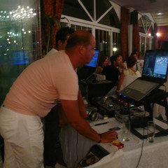 Dj SPIROS W  GIA TO PASXALINO MAS GLENTI