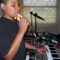 let me hit it from the back  with a litle bit of talk box