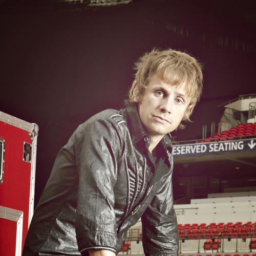 Доминик ховард. Доминик Ховард 2020. Доминик Ховард в детстве. "Dominic Howard" && ( исполнитель | группа | музыка | Music | Band | artist ) && (фото | photo). Доминик Ховард барабаны фото.