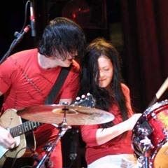 The White Stripes - Seven Nation Army (cover)