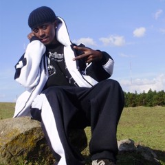 12. Ni Wewe - [With PiliPili] -[Produced by Calif Records]