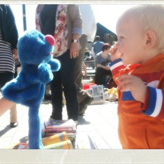 Kleedjesmarkt op Koninginnedag Huissen, Frank bij Corine