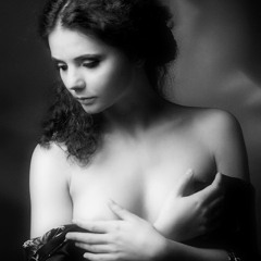 Nino Varon - Bir Kadin Bu Kadar Özlenmez Ki