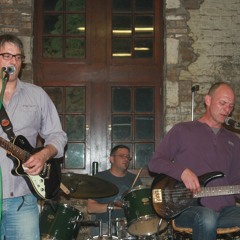 Sarah Smiles (recorded live @ BlackandWhite studio)