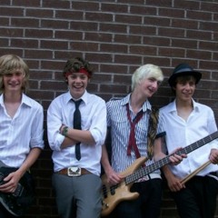 White Eskimo - First Date