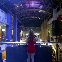 @DJmonicaWB Dubstep : "Piano On Fire"
