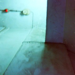 隙間  [iPhoneで制作]