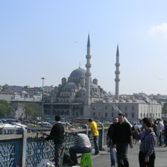 A stroll along the Galata bridge