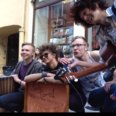 Saulas Taboras at Pilies gatvė