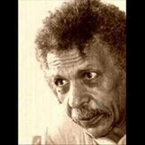أحمد فؤاد نجم - عزة
