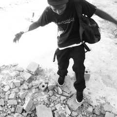 Quest Maguire- Perfomin @ The Sneak Up Launch Live @ Wattace Sponsored by RedBull.