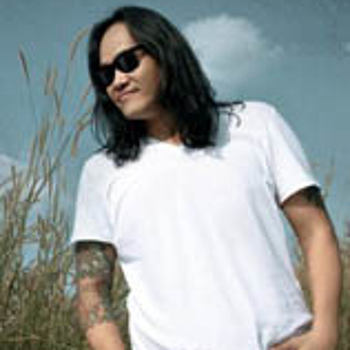 ေလးျဖဴ