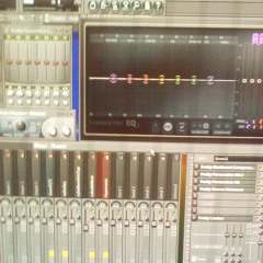 MAC JYULE NEW SINGEL ( V.I.P.) BEAN BOYS E.N.T.PRODUCE BY: BAYHINE GREER