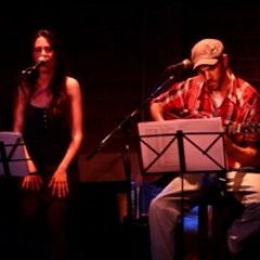 NOTA A VICTORIA DE LIVING ACÚSTICO