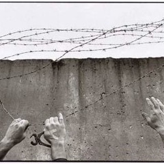 2 palos, TKR (mic2santos) ft JOTA KA ( bajolegado) prod,proletaria2records-pesadillabeats